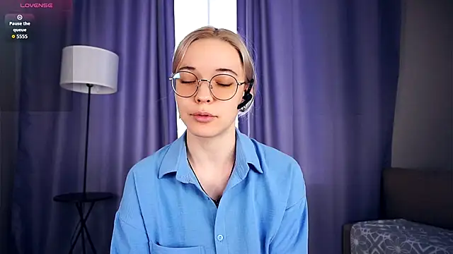 EdaKirkIin online show from October 2025 06:21:02 AM