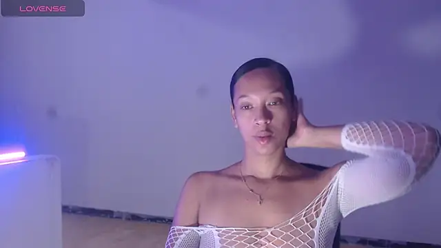 Snapshot of DonnaDidiamantti chatting on November 2025 03:46:02 PM DonnaDidiamantti online show from November 2025 03:46:02 PM