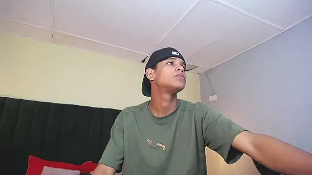 Snapshot of jhos_padill chatting on September 2025 01:15:01 PM jhos padill online show from September 2025 01:15:01 PM