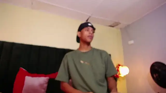 Snapshot of jhos_padill chatting on October 2025 01:18:01 PM jhos padill online show from October 2025 01:18:01 PM