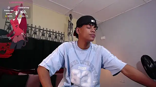 Snapshot of jhos_padill chatting on November 2025 01:43:02 PM jhos padill online show from November 2025 01:43:02 PM