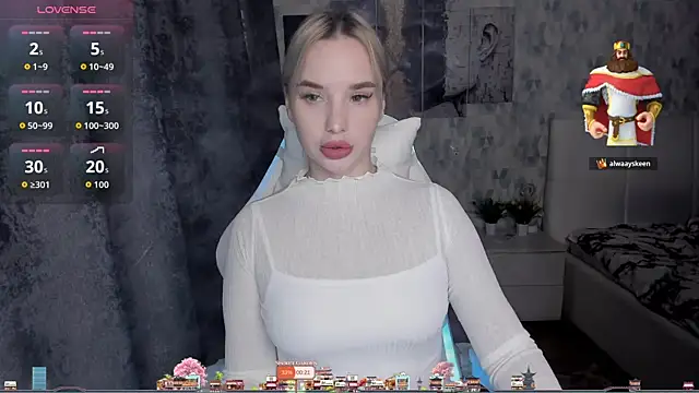 Snapshot of KiraKrox chatting on October 2025 07:32:01 PM KiraKrox online show from October 2025 07:32:01 PM