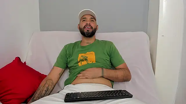 Zane Cross online show from September 2025 06:07:01 PM