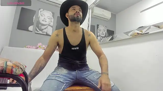 Zane Cross online show from October 2025 10:38:01 AM