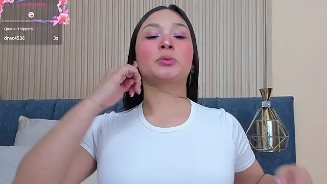 angel ponce online show from September 2025 07:08:01 PM