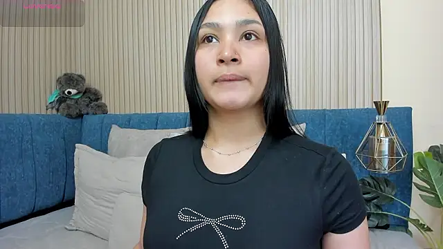 angel ponce online show from March 2026 07:06:01 PM