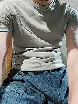 Snapshot of RaoufDz17cm chatting on September 2025 08:22:01 PM RaoufDz17cm online show from September 2025 08:22:01 PM