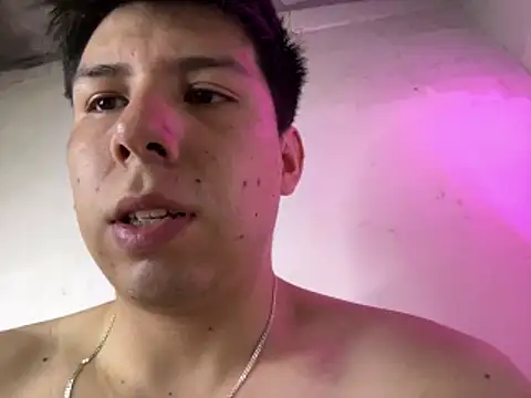 Snapshot of Axel_es chatting on March 2026 07:40:01 PM Axel es online show from March 2026 07:40:01 PM