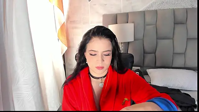 ChannelWhite  online show from October 2025 09:26:02 PM