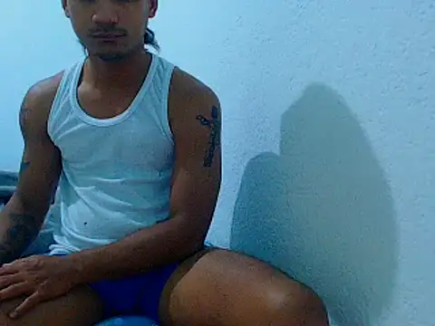 Snapshot of davidcutterr chatting on February 2026 01:16:02 AM davidcutterr online show from February 2026 01:16:02 AM