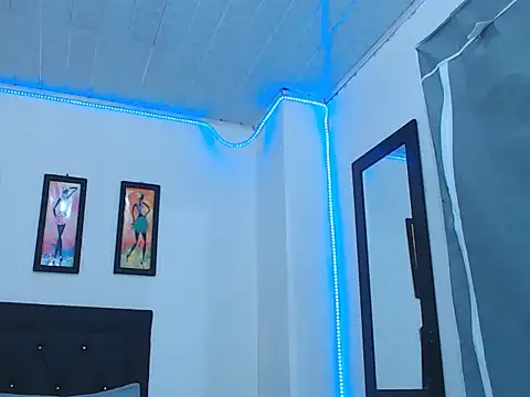 Snapshot of natashat_lorent chatting on March 2026 08:11:02 AM natashat lorent online show from March 2026 08:11:02 AM