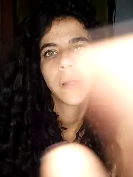 Snapshot of lucerocutte chatting on December 2025 02:38:01 AM lucerocutte online show from December 2025 02:38:01 AM