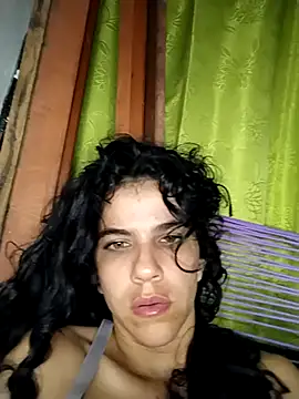 Snapshot of lucerocutte chatting on December 2025 04:19:01 AM lucerocutte online show from December 2025 04:19:01 AM