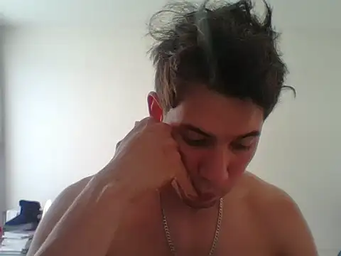 Maxtaylor18 online show from February 2026 09:00:02 PM