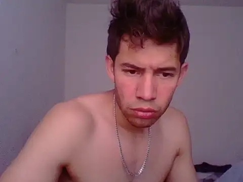 Maxtaylor18 online show from March 2026 05:45:02 PM