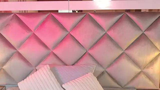 gemma sm online show from November 2025 03:18:02 AM