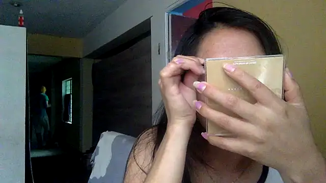 Snapshot of AlbyberCH chatting on November 2025 06:10:01 PM AlbyberCH online show from November 2025 06:10:01 PM