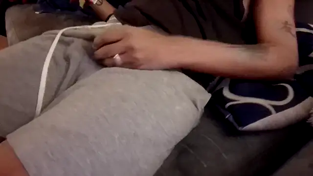 Snapshot of shaker75019paris chatting on October 2025 09:57:01 PM shaker75019paris online show from October 2025 09:57:01 PM