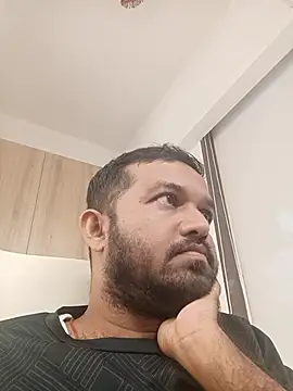 Snapshot of VJ17 chatting on November 2025 12:02:02 PM VJ17 online show from November 2025 12:02:02 PM