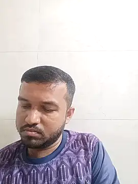 Snapshot of VJ17 chatting on April 2026 06:18:01 AM VJ17 online show from April 2026 06:18:01 AM