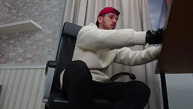 JonahShaw online show from October 2025 04:23:02 AM