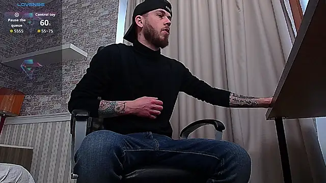 Snapshot of JonahShaw chatting on March 2026 05:36:01 AM JonahShaw online show from March 2026 05:36:01 AM