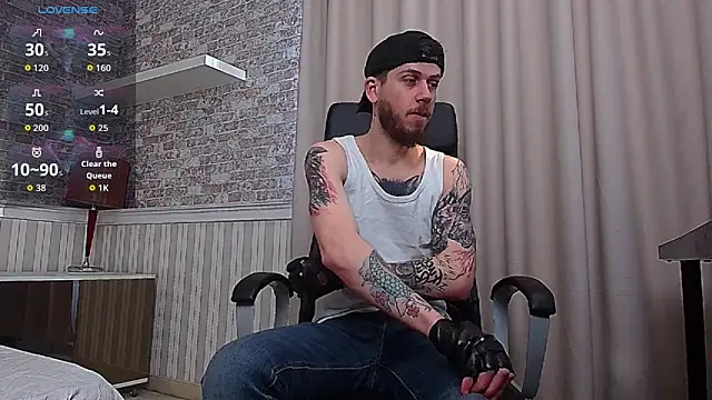 Snapshot of JonahShaw chatting on March 2026 05:58:02 AM JonahShaw online show from March 2026 05:58:02 AM