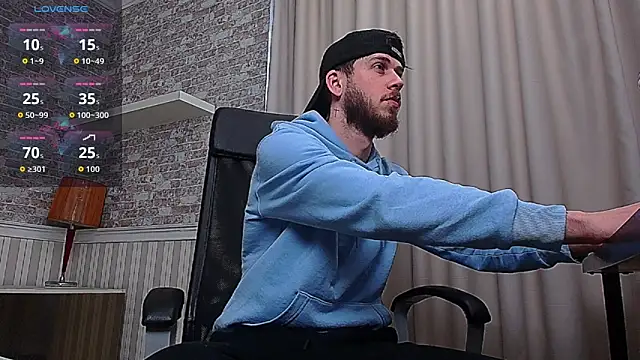 Snapshot of JonahShaw chatting on March 2026 05:34:01 AM JonahShaw online show from March 2026 05:34:01 AM