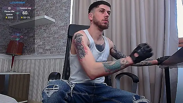 Snapshot of JonahShaw chatting on March 2026 05:24:01 AM JonahShaw online show from March 2026 05:24:01 AM