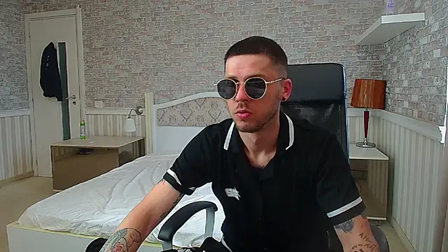 JonahShaw online show from June 2026 04:11:02 AM