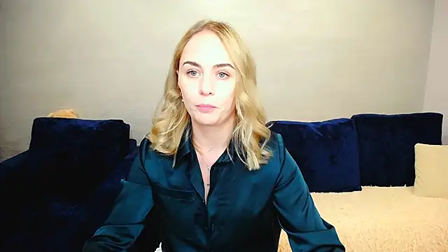 LiluMoon   online show from June 2026 04:20:01 PM