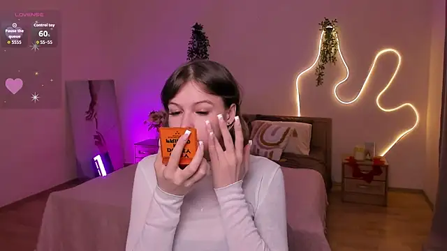 Lisa Blossom online show from April 2026 06:07:02 AM