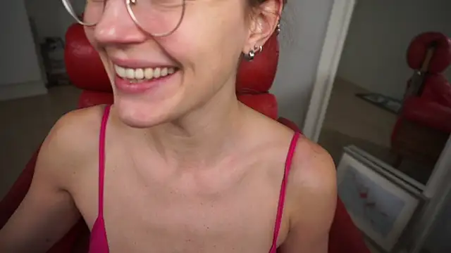 Scorpion Peach online show from November 2025 11:22:01 AM