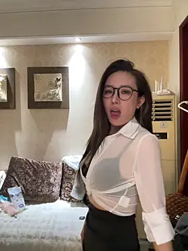 Snapshot of Manson13333 chatting on November 2025 01:54:02 PM Manson13333 online show from November 2025 01:54:02 PM