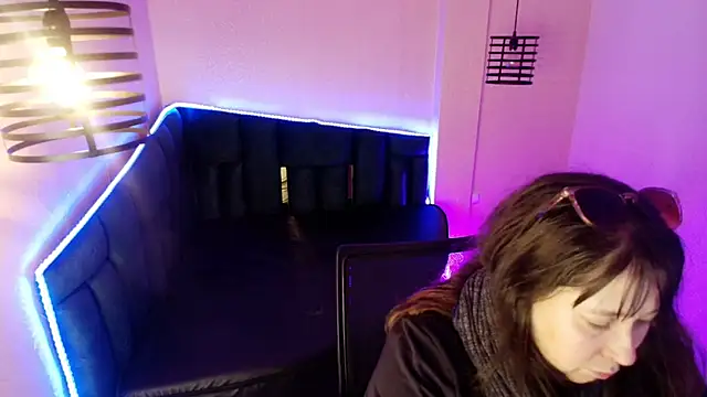  Emily rosee  online show from December 2025 11:26:02 AM