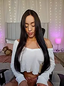 Snapshot of AriadnaTaylor chatting on October 2025 05:21:02 PM AriadnaTaylor online show from October 2025 05:21:02 PM