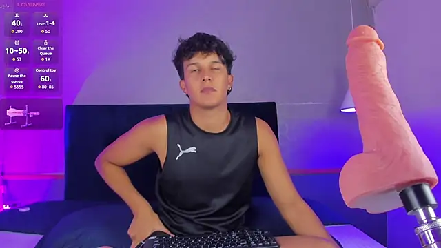 Leo Savage  online show from October 2025 04:07:01 AM