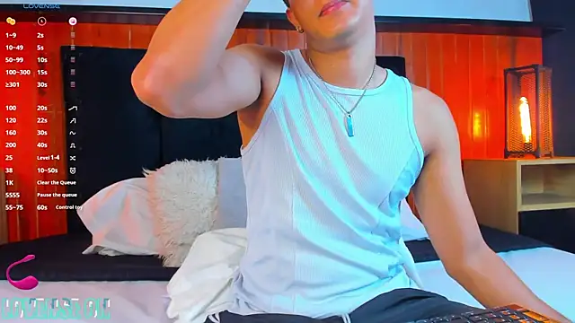 Leo Savage  online show from May 2026 04:09:02 AM