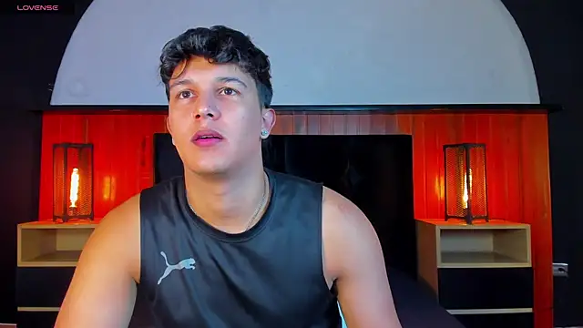 Leo Savage  online show from June 2026 04:17:02 AM