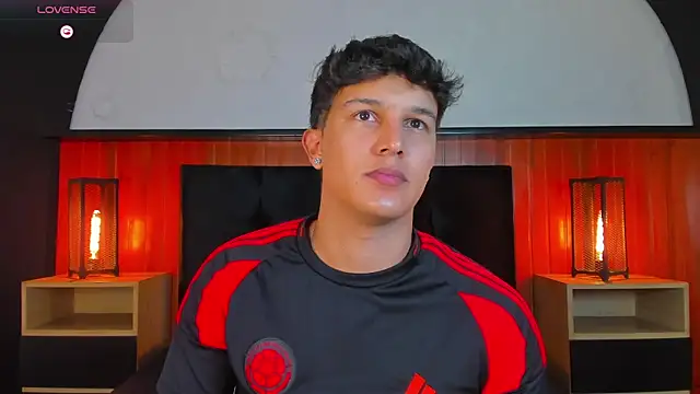 Leo Savage  online show from June 2026 04:27:01 AM