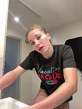 Snapshot of Throatgoat2026 chatting on December 2025 01:07:01 PM Throatgoat2026 online show from December 2025 01:07:01 PM