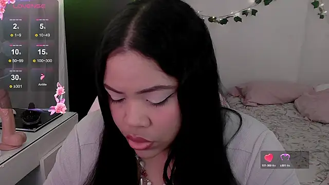 Snapshot of Juicy_elenxx chatting on March 2026 07:53:01 PM Juicy elenxx online show from March 2026 07:53:01 PM