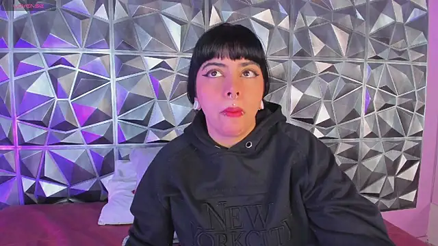 Snapshot of emily-santoss chatting on October 2025 01:56:02 PM emily-santoss online show from October 2025 01:56:02 PM