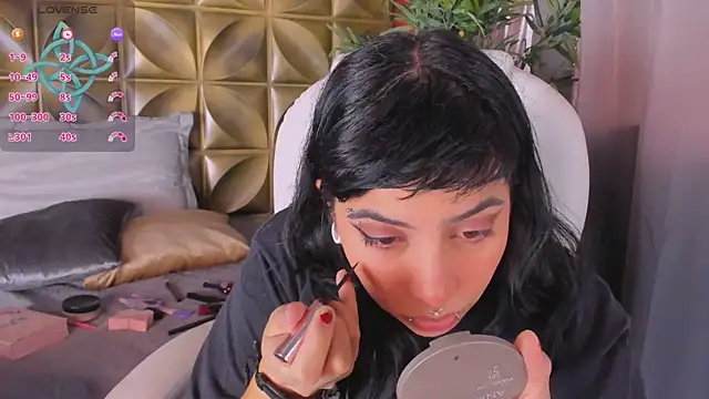 Snapshot of emily-santoss chatting on October 2025 12:27:01 PM emily-santoss online show from October 2025 12:27:01 PM