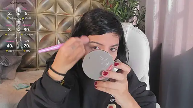 Snapshot of emily-santoss chatting on October 2025 01:17:01 PM emily-santoss online show from October 2025 01:17:01 PM