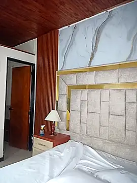 Snapshot of ValeriaJacobs chatting on October 2025 12:12:02 PM ValeriaJacobs online show from October 2025 12:12:02 PM