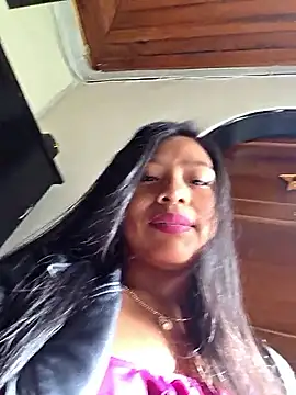 Snapshot of ValeriaJacobs chatting on November 2025 01:22:04 PM ValeriaJacobs online show from November 2025 01:22:04 PM