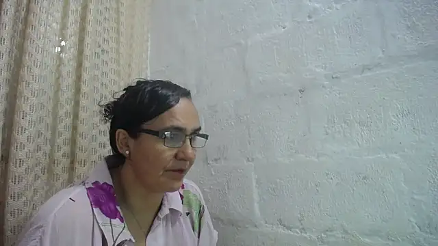 gabbyparker  online show from April 2026 09:52:02 AM