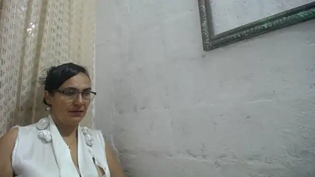 gabbyparker  online show from May 2026 09:25:01 AM