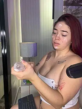 HannahCollyns online show from January 2026 02:32:01 PM